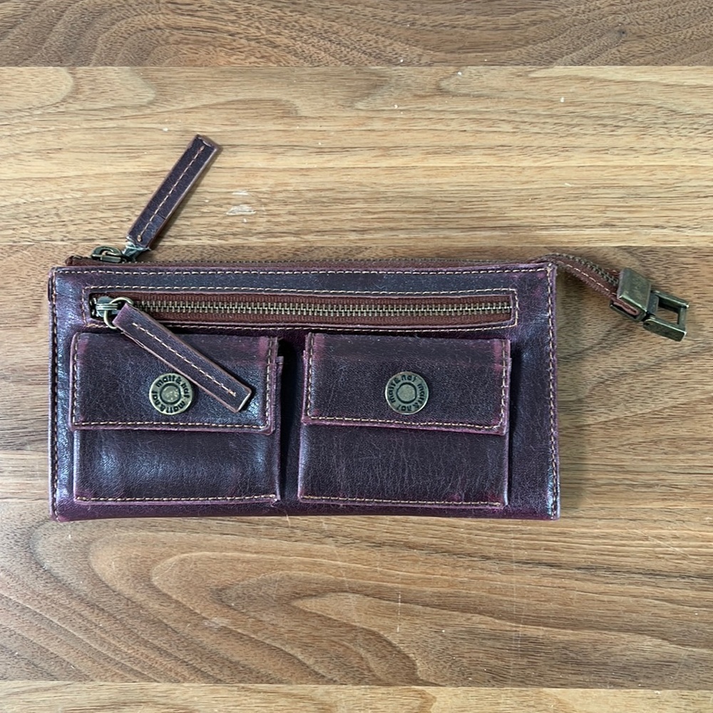 Matt & Nat - plum zip wallet